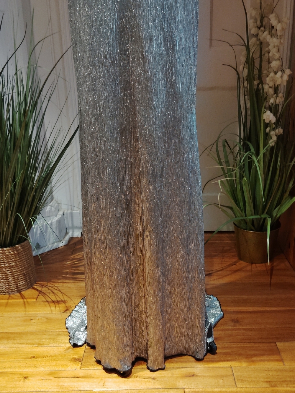 Rene Ruiz Metallic Strapless Gown - Picture 6 of 14